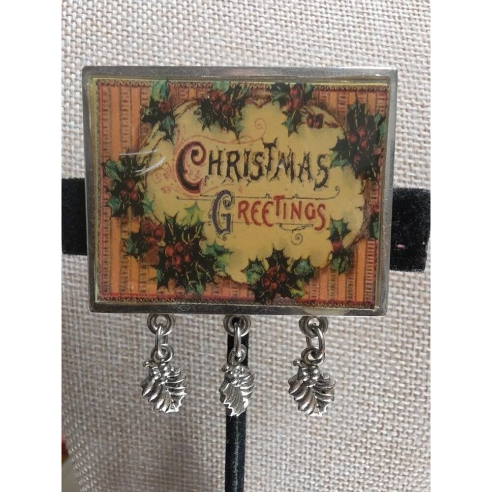 Vintage Christmas  Greetings Brooch